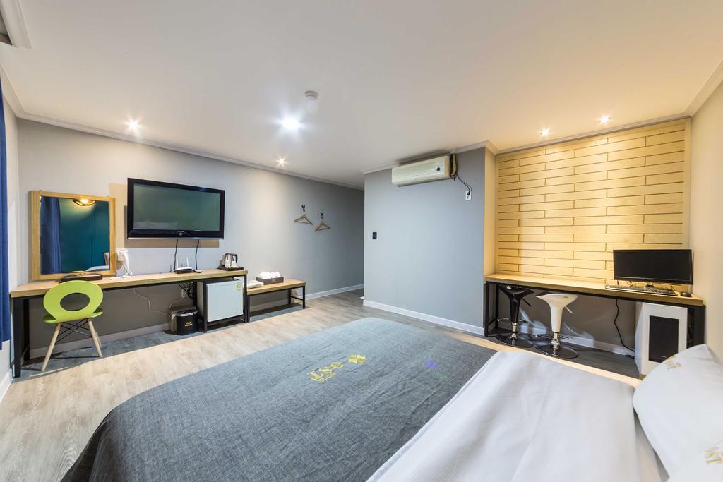 Ost Hotel Chuncheon Ngoại thất bức ảnh