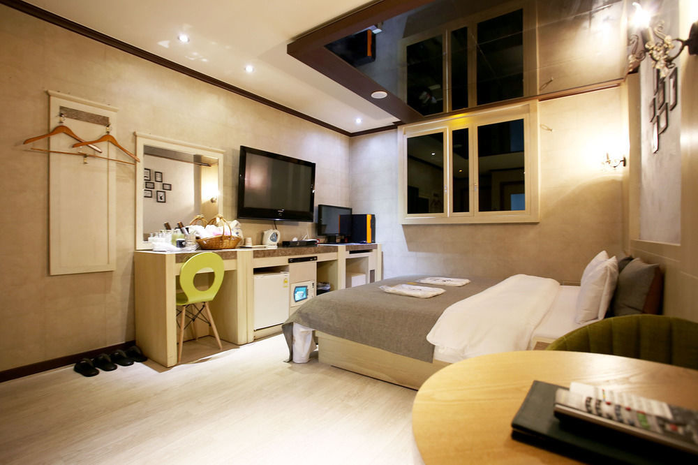 Ost Hotel Chuncheon Ngoại thất bức ảnh