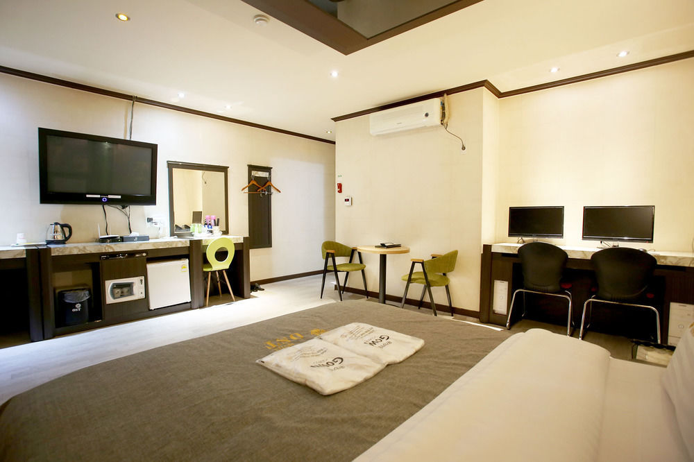 Ost Hotel Chuncheon Ngoại thất bức ảnh