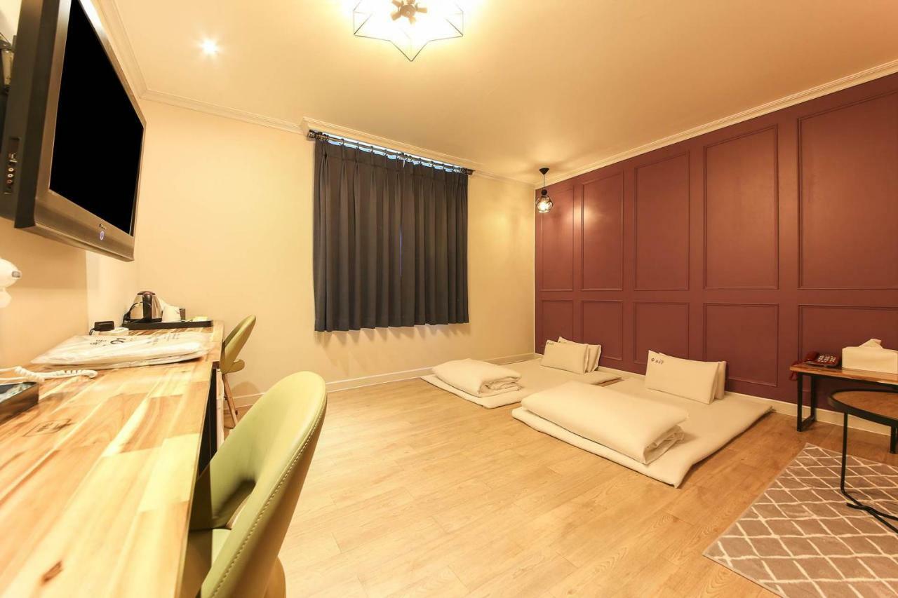Ost Hotel Chuncheon Ngoại thất bức ảnh